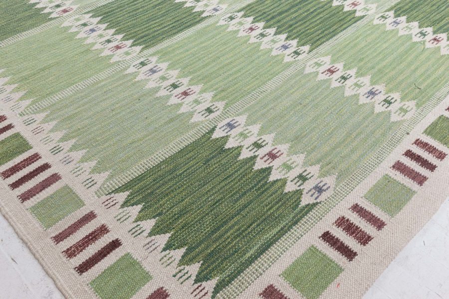 Modern Swedish Rug N12674