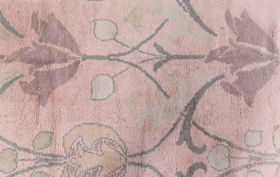 Arts and Crafts Rug BB8407