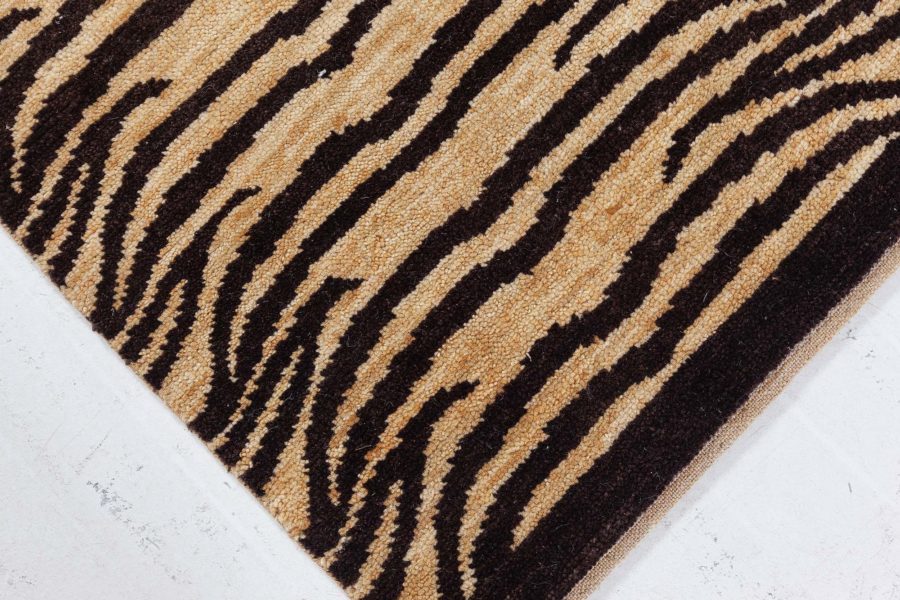 Tiger Rug N12695