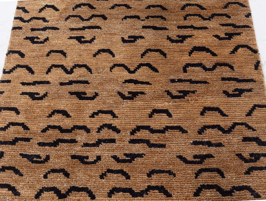 Tiger Rug N12699