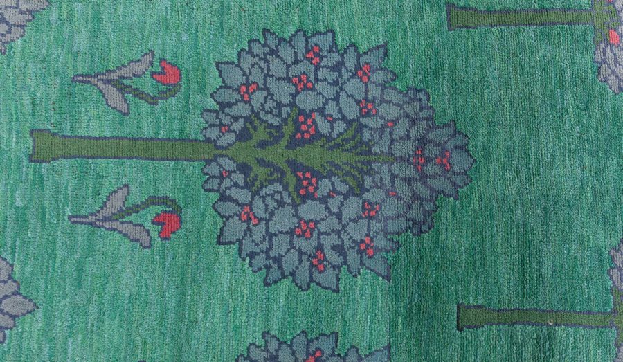 Antique Donegal CFA Voysey Fragment BB8435