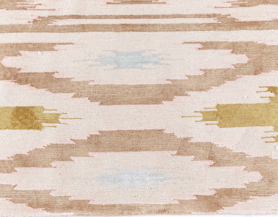 Modern Silk Runner N12743