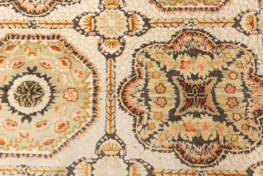 Bessatabian High and Low Rug N12786