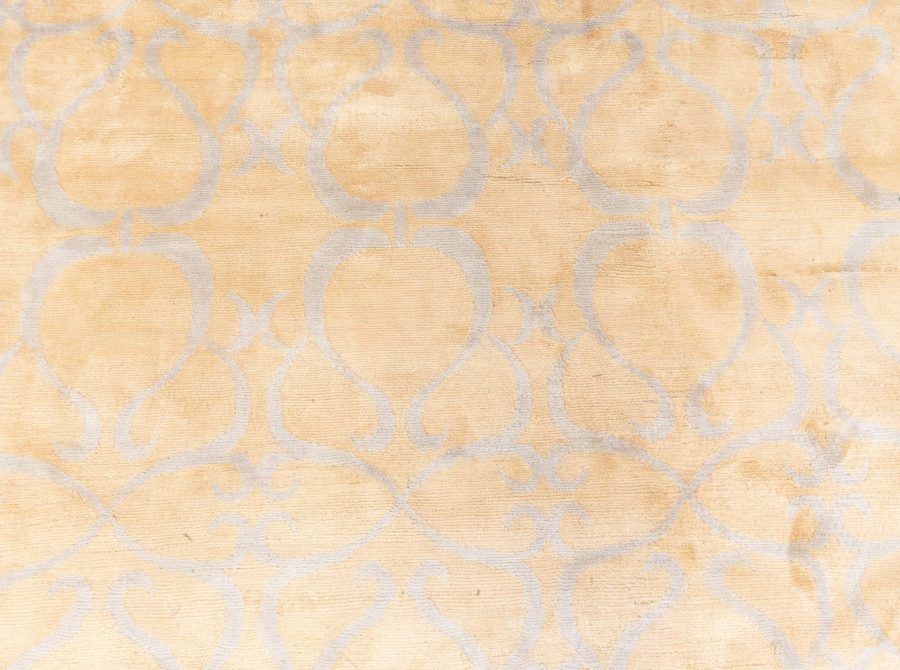 Contemporary Silk Rug N12793