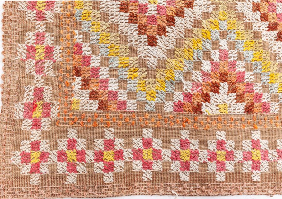 Swedish Rug BB8642