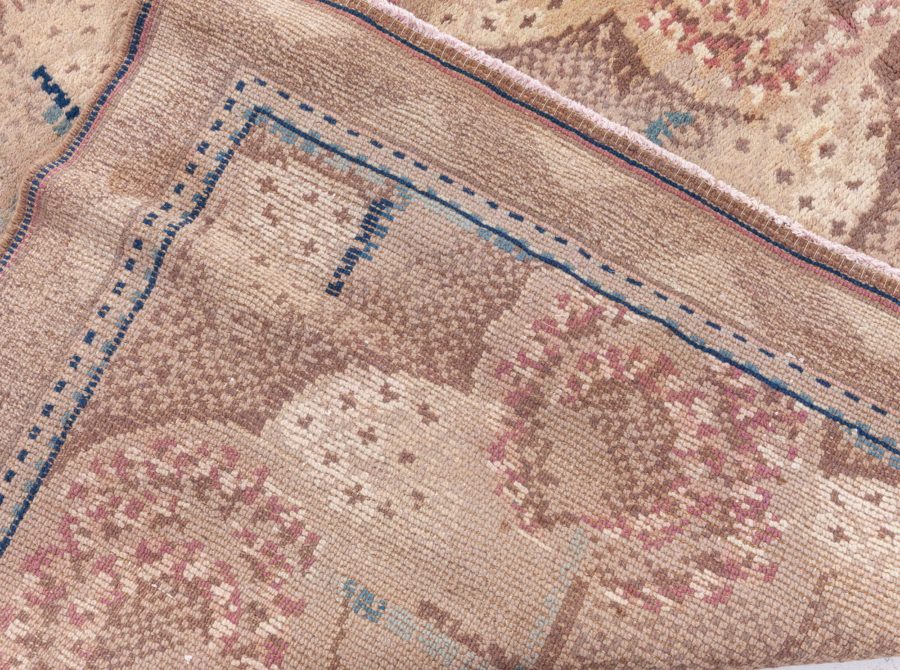 European Deco Rug BB8686