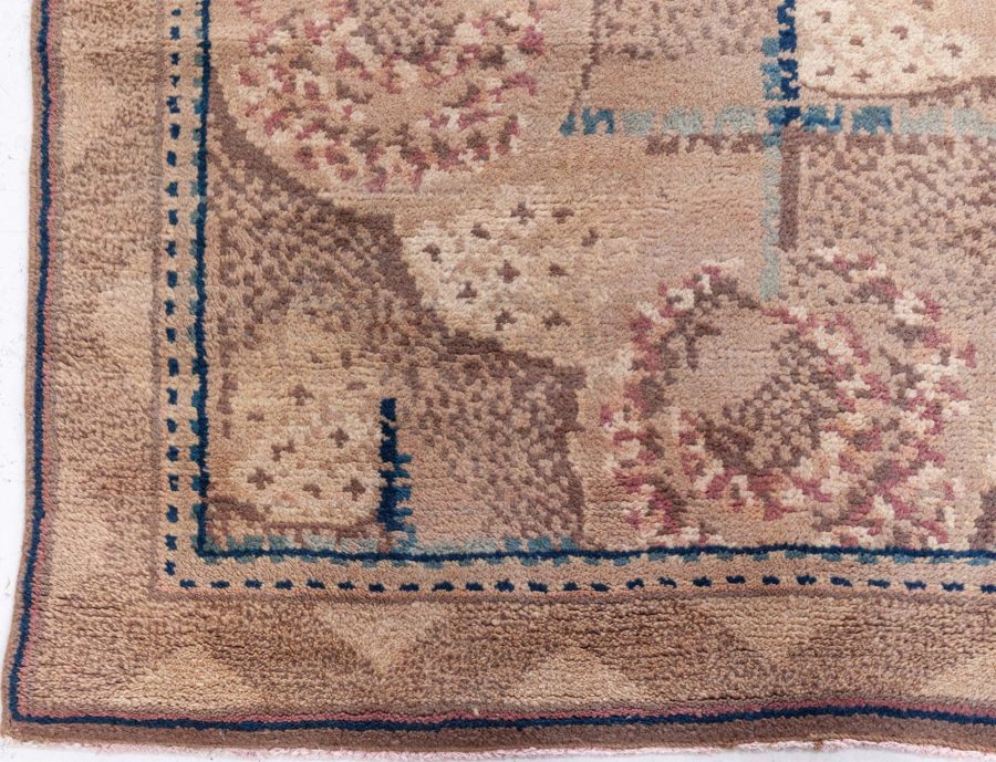 European Deco Rug BB8686