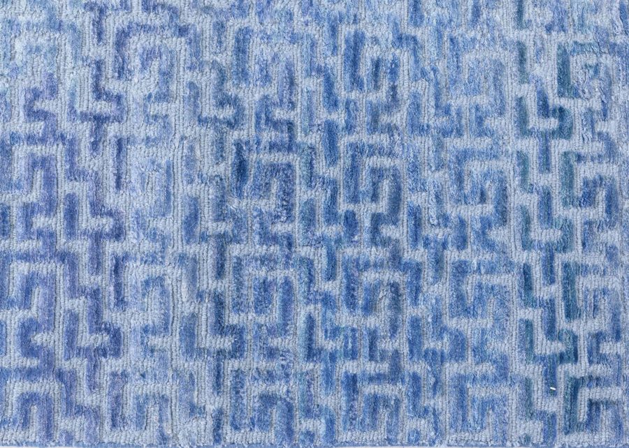 Contemporary Silk Fragment Rug N12817
