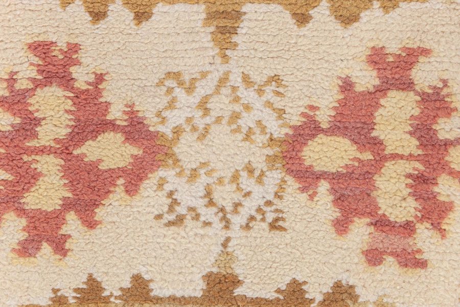 Spanish Rug BB8701