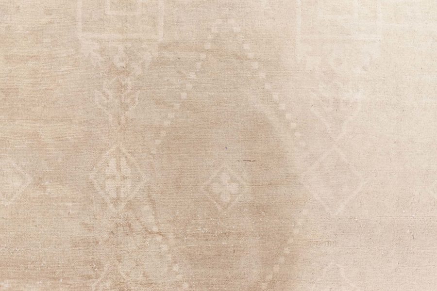 Chinese Rug (Size Adjusted) BB8791