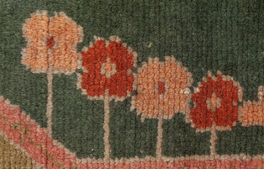 Arts and Crafts Rug BB8802