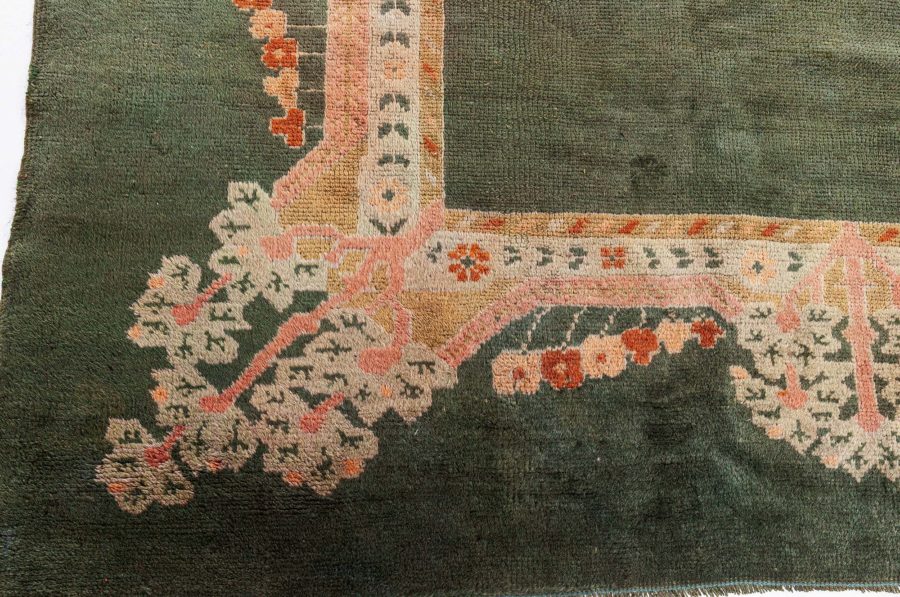 Arts and Crafts Rug BB8802