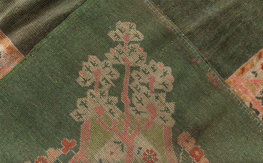 Arts and Crafts Rug BB8802