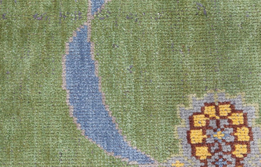 Arts and Crafts Fragment Rug N12873