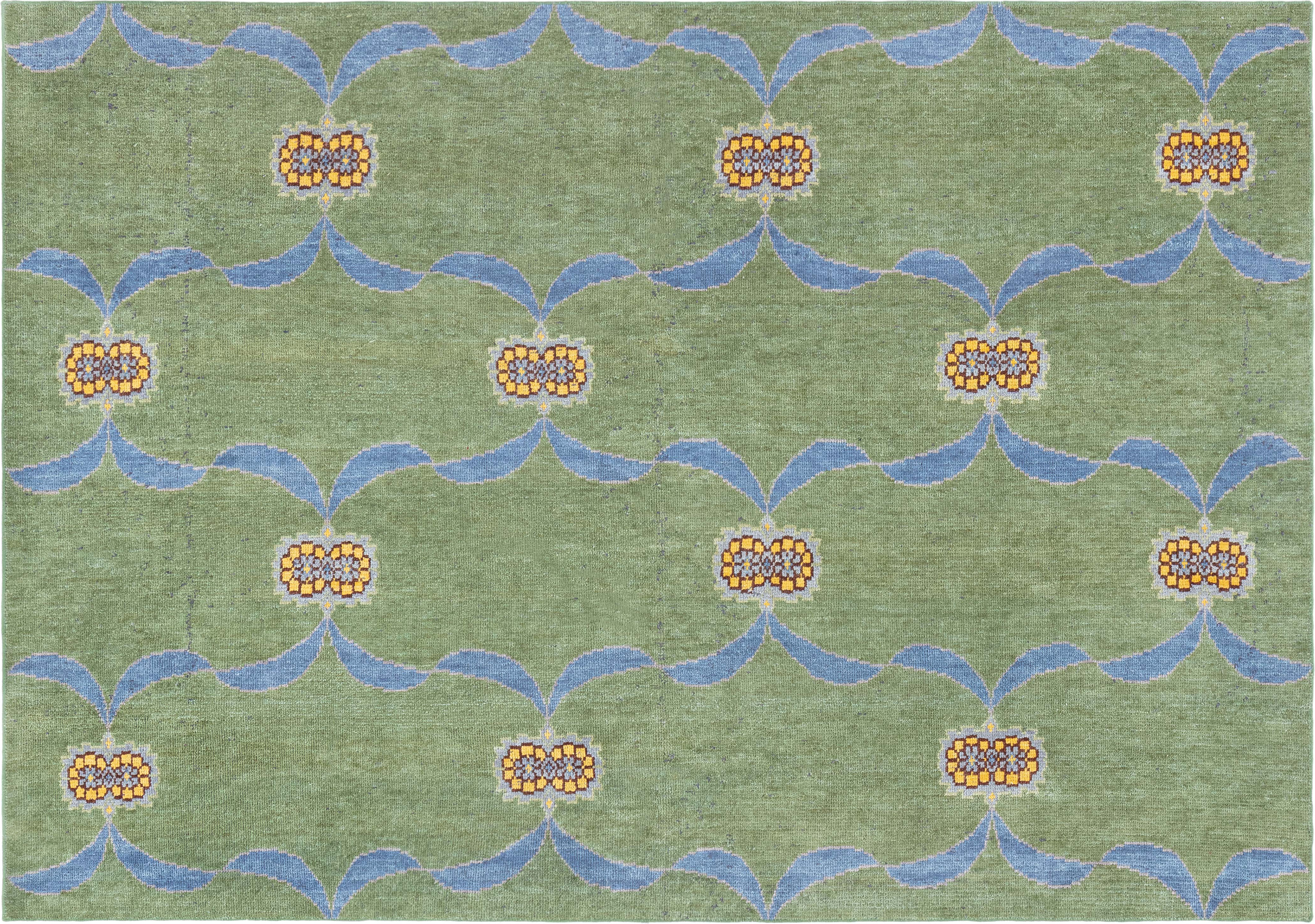 Arts and Crafts rug N12873 from the Doris Leslie Blau collection