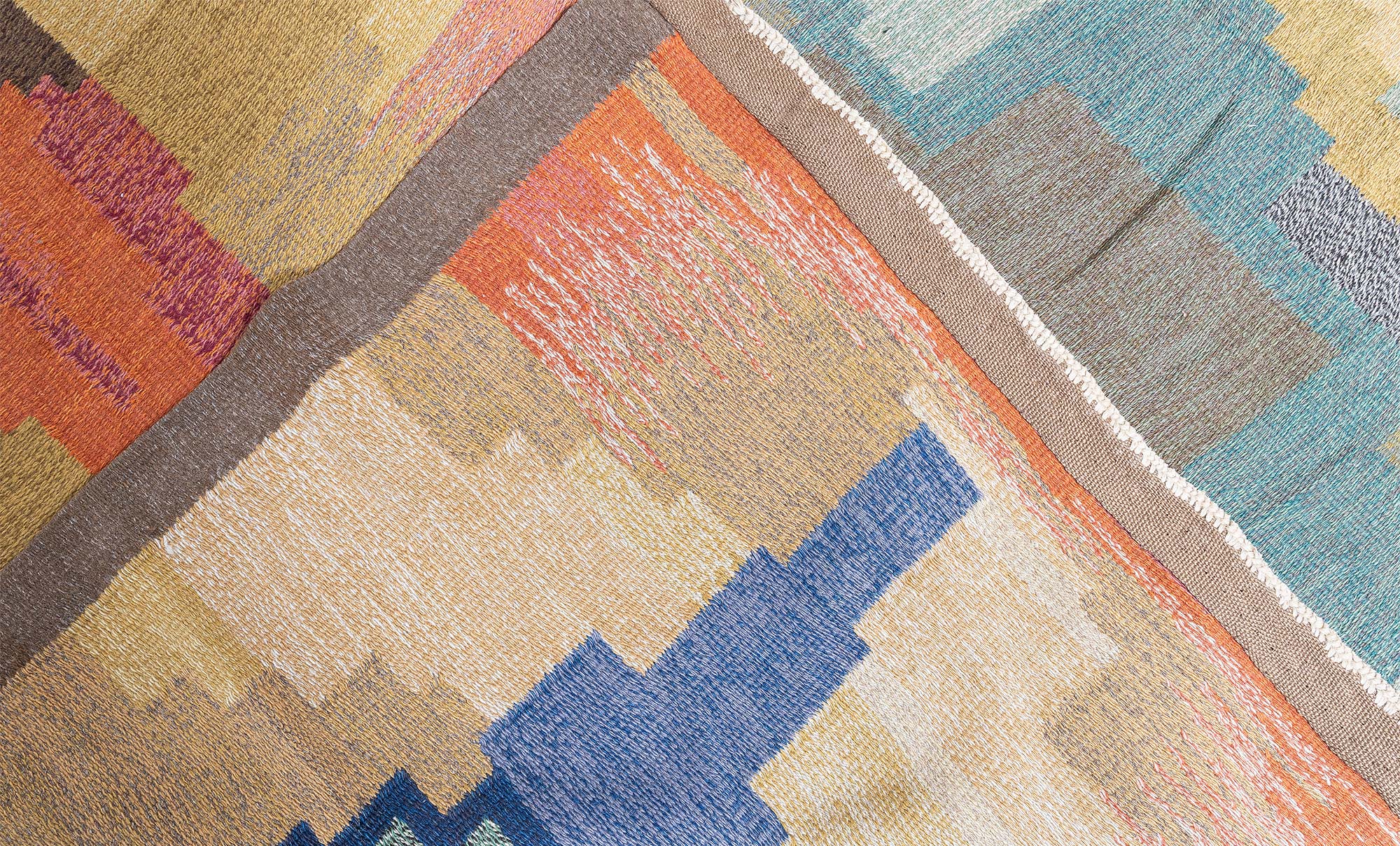 Vintage Scandinavian Art Deco Abstract Warm Tan Flatweave Wool Rug By Carl Edvin Svensson For The Malmo City Theater BB9017 Vintage Scandinavian Art Deco Abstract Warm Tan Flatweave Wool Rug By Carl Edvin Svensson For The Malmo City Theater BB9017