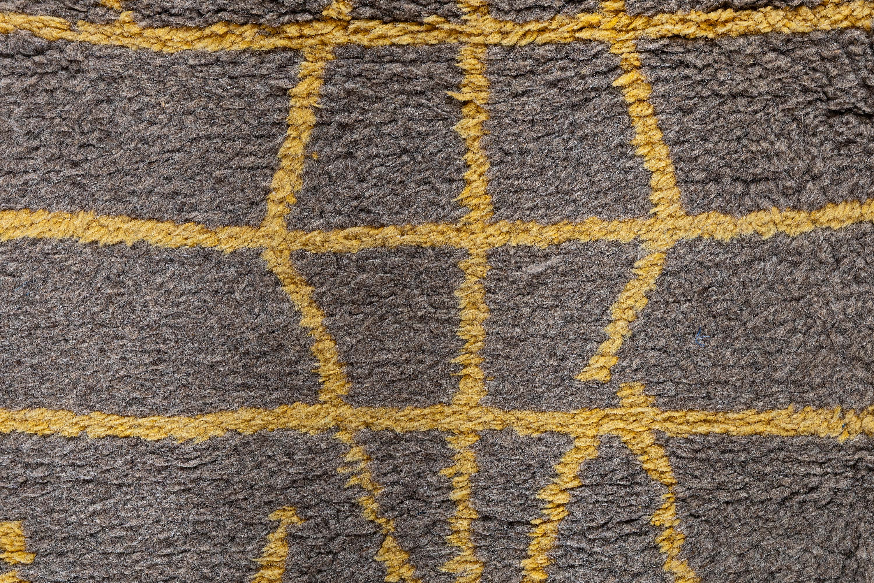 Modern Geometric “Concentric” Quadrilaterals Charcoal Hand-Knotted Wool Rug N12964 Modern Geometric “Concentric” Quadrilaterals Charcoal Hand-Knotted Wool Rug N12964