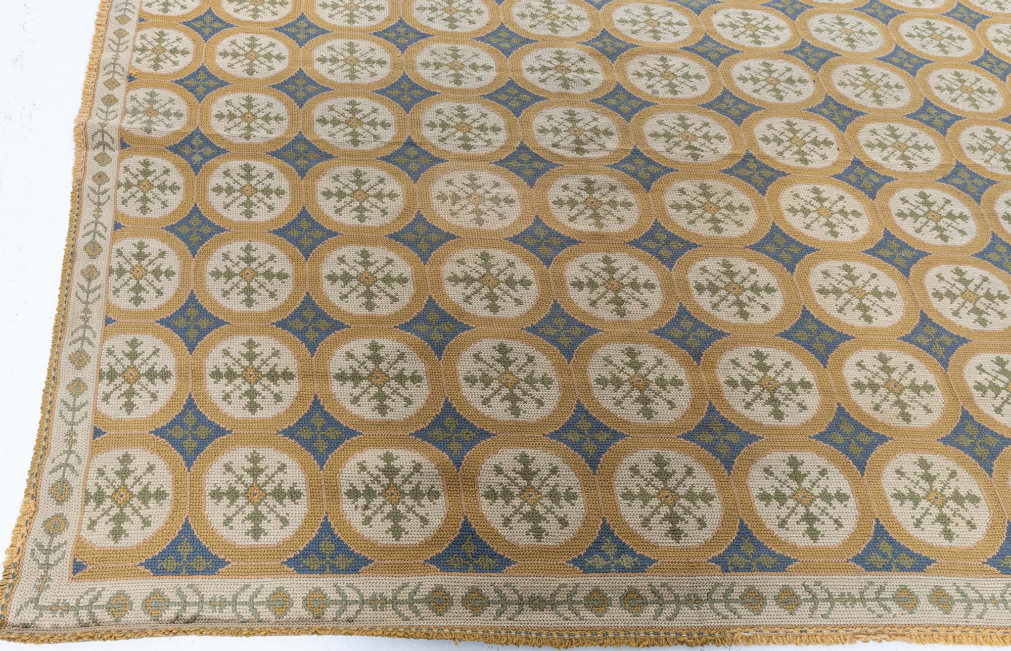 Antique Allover Floral Soft Beige Needlework Rug – Circa 1940 Portuguese BB9174 Antique Allover Floral Soft Beige Needlework Rug – Circa 1940 Portuguese BB9174