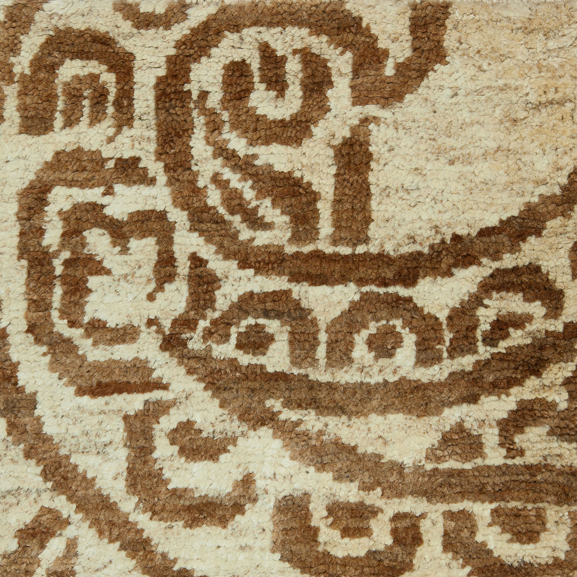 Rug Pile Height: What It Changes in Use, Look, and Care for Custom Rugs