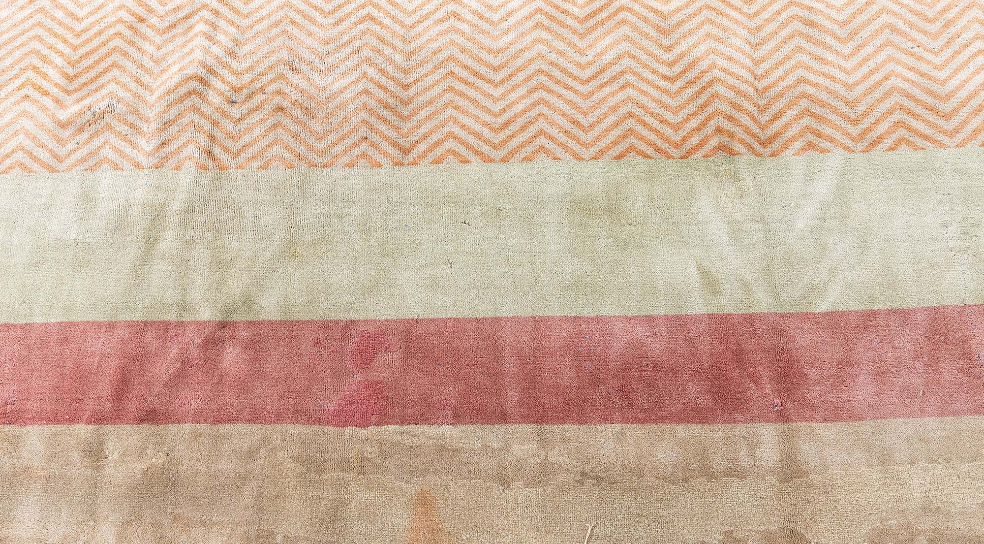 Vintage Indian Art Deco Geometric Oversized Light Beige Hand-Knotted Wool Rug BB9217 Vintage Indian Art Deco Geometric Oversized Light Beige Hand-Knotted Wool Rug BB9217