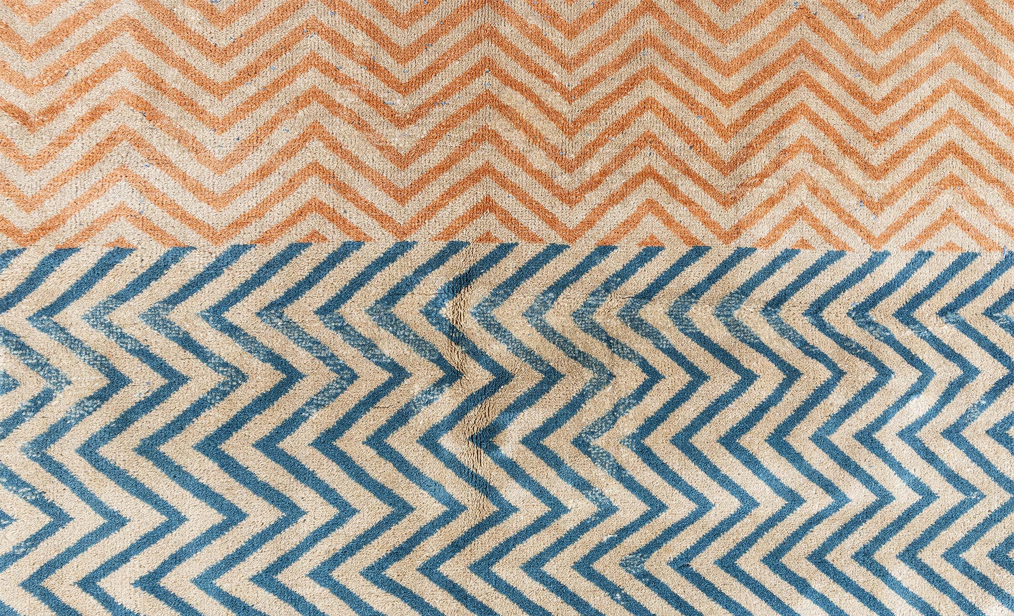 Vintage Indian Art Deco Geometric Oversized Light Beige Hand-Knotted Wool Rug BB9217 Vintage Indian Art Deco Geometric Oversized Light Beige Hand-Knotted Wool Rug BB9217