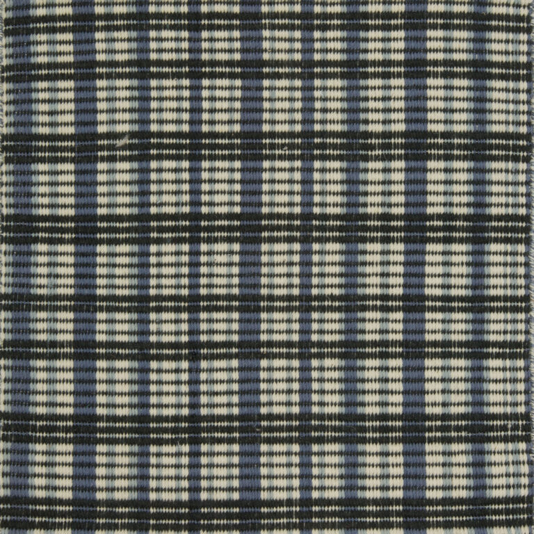 How to Match a Rug to Architectural Proportions Instead of Just Furniture — Made-to-measure rugs