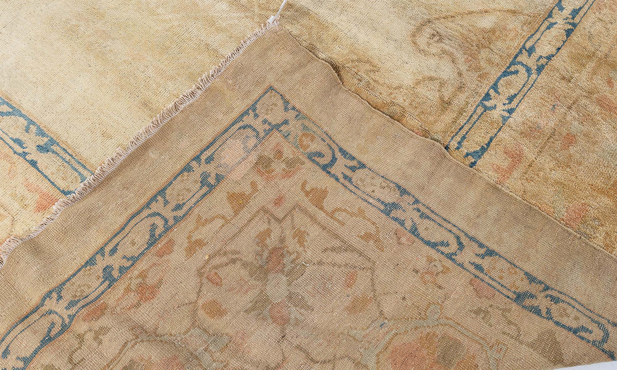 Antique Sultanabad Medallion Light Beige Hand-Knotted Rug BB9219 Antique Sultanabad Medallion Light Beige Hand-Knotted Rug BB9219