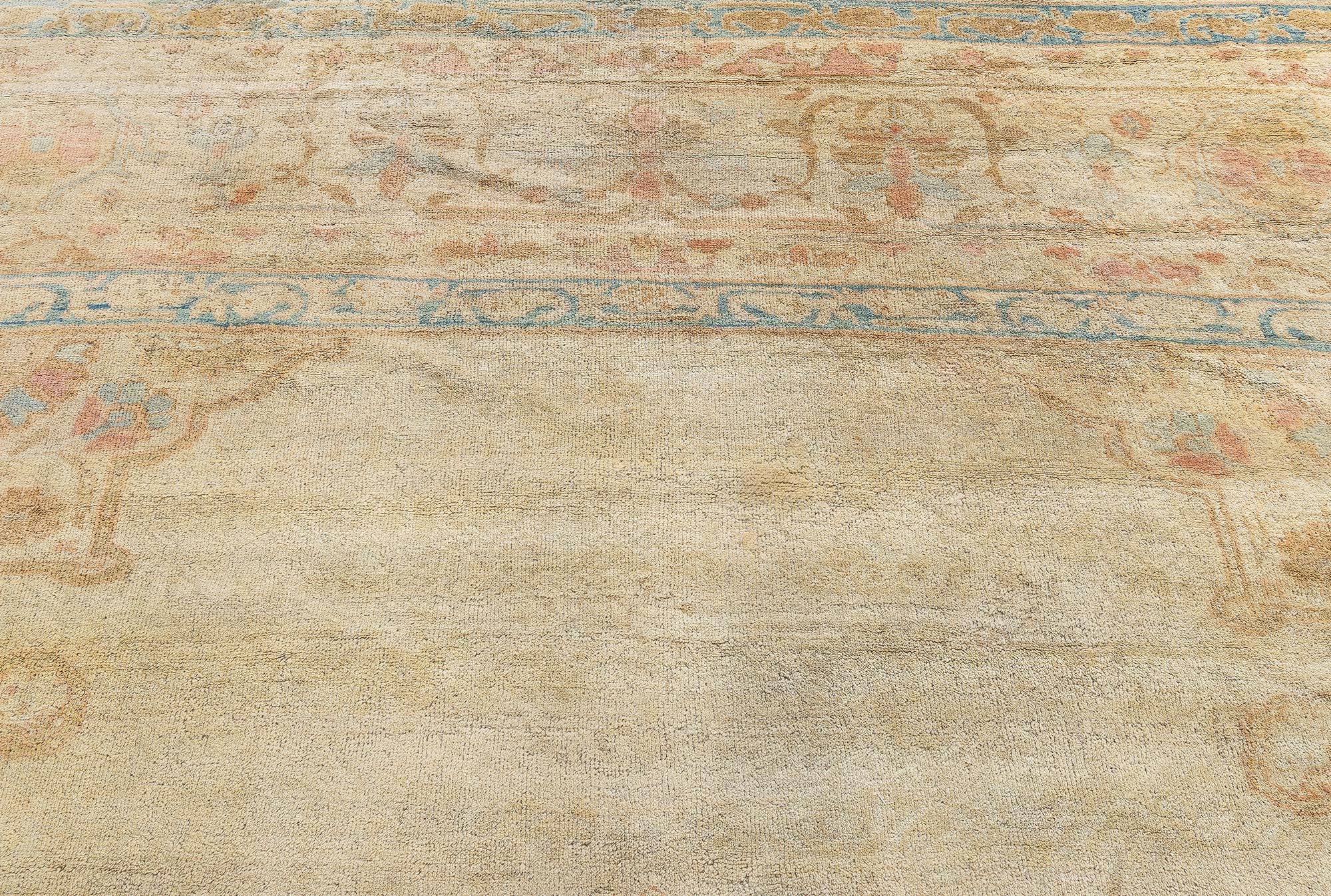 Antique Sultanabad Medallion Light Beige Hand-Knotted Rug BB9219 Antique Sultanabad Medallion Light Beige Hand-Knotted Rug BB9219